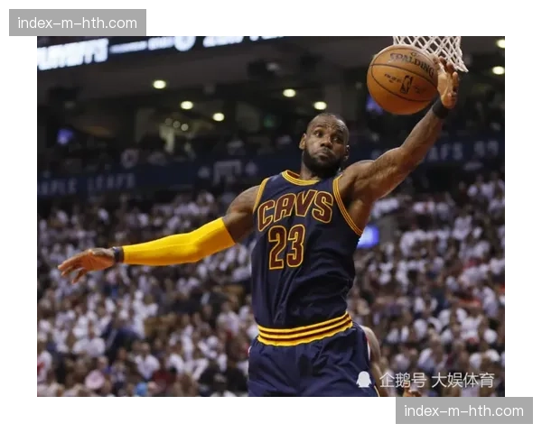 沃尔夫斯堡后卫拉克鲁瓦第60分钟因破坏明显得分机会被红牌罚下